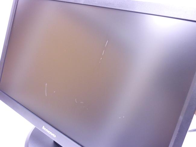 Монитор 23" Lenovo ThinkVision E2323swa царапины
