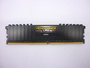 Оперативная память DDR4 8GB Corsair Vengeance LPX