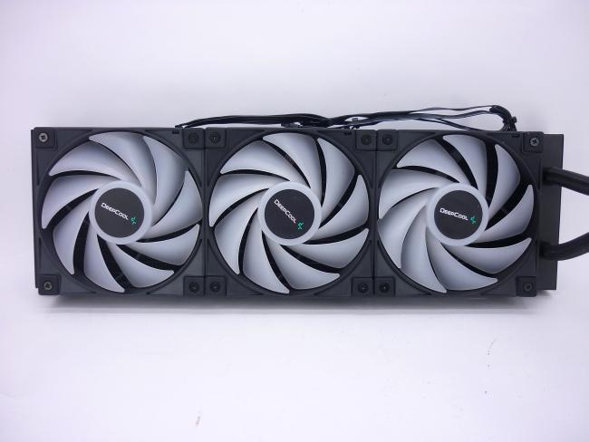 Система жидкостного охлаждения DEEPCOOL LS720