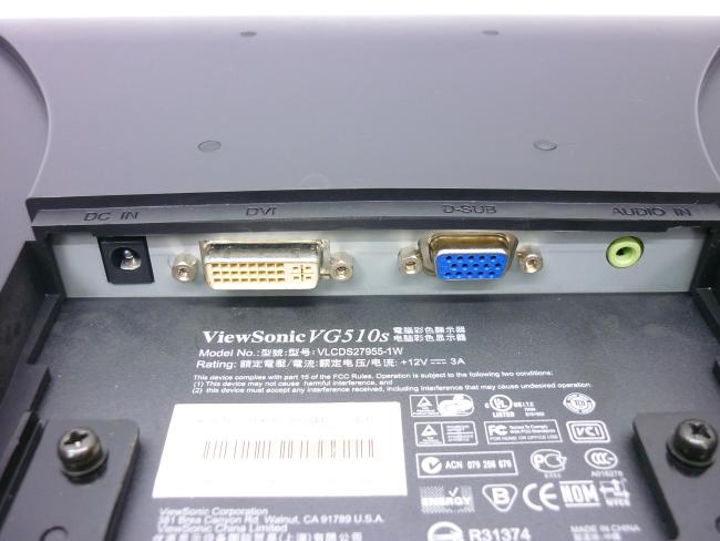Монитор 15" Viewsonic VG510S царапины