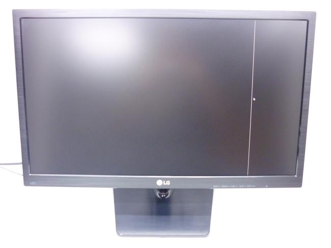 Монитор 23.5" LG 24M37D-B полоса
