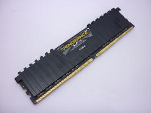 Оперативная память DDR4 8GB Corsair Vengeance LPX