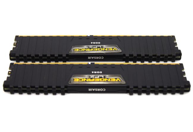 Оперативная память DDR4 16GB KIT 2x8GB Corsair Vengeance LPX