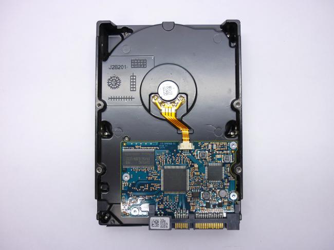 Жесткий диск 3.5" SATA 1TB Hitachi Deskstar 7K1000.C