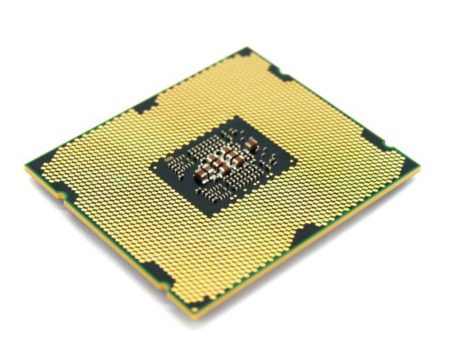 Процессор Intel Core i7-3820