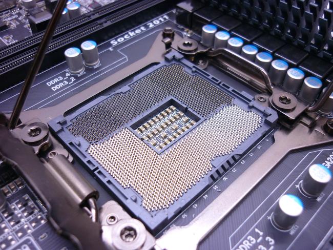 Материнская плата GIGABYTE GA-X79-UD3 (rev. 1.0)