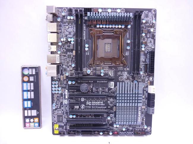 Материнская плата GIGABYTE GA-X79-UD3 (rev. 1.0)