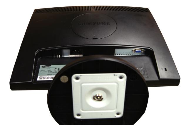Монитор 19" Samsung SyncMaster 943N