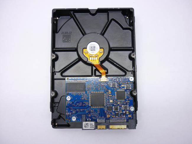 Жесткий диск 3.5" SATA 250GB Hitachi Deskstar 7K1000.C