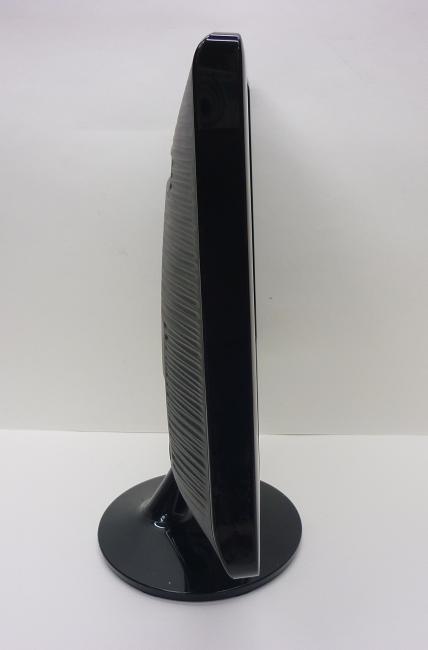 Монитор 19" Samsung SyncMaster B1930NW царапинка на матрице