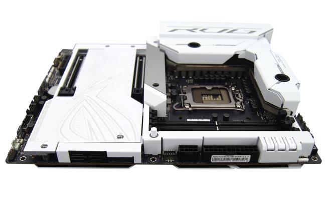 Материнская плата ASUS ROG MAXIMUS Z790 FORMULA