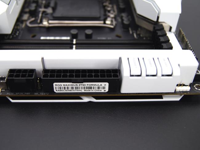 Материнская плата ASUS ROG MAXIMUS Z790 FORMULA