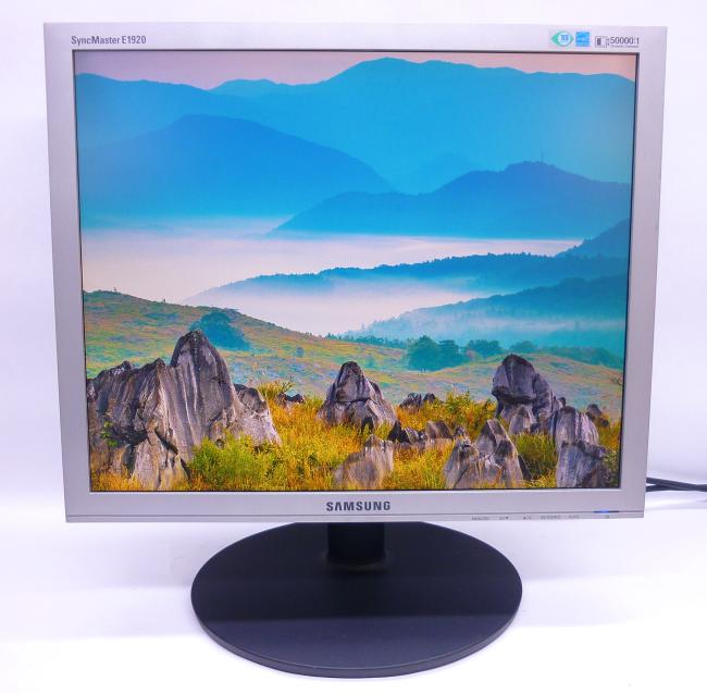 Монитор 19" Samsung SyncMaster E1920NR 