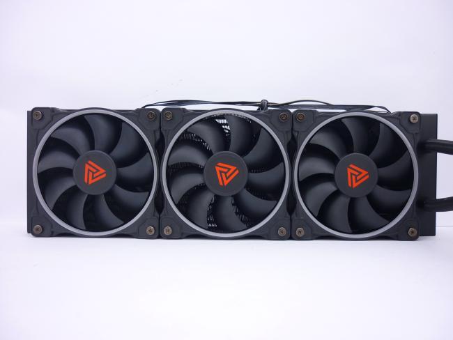 Система жидкостного охлаждения DEEPCOOL LS720 