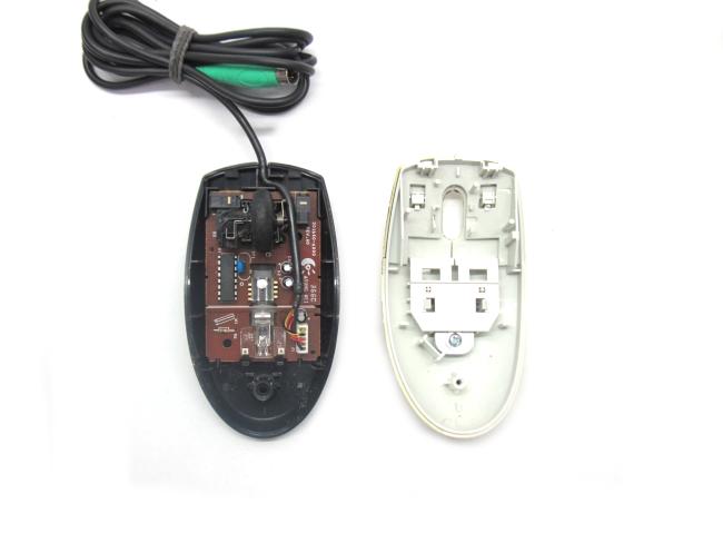 Оптическая мышь PS/2 Logitech M-SBF90 (White)