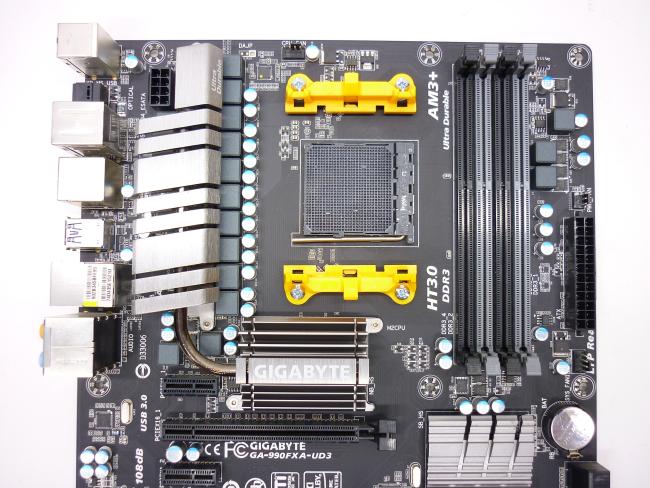 Материнская плата GIGABYTE GA-990FXA-UD3 (rev. 4.0)